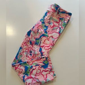Lilly Pulitzer stretch cropped ankle capris, size 2.